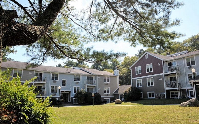 Brandy Hill Apartments exterior and grounds