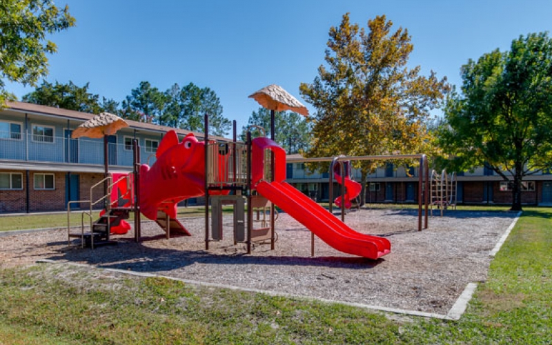 Middletowne Apartments playground