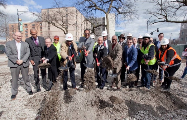 Mayor Emanuel Breaks Ground On New Jewel Osco In Woodlawn